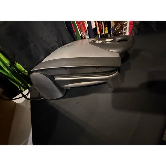 George Foreman Double Champion Indoor Outdoor Electric Grill Mod-GGR62 - Picture 3 of 6